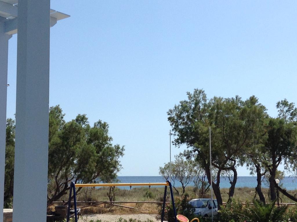 Nostos Beachfront Apartments & Studios Agios Ioannis  Eksteriør billede